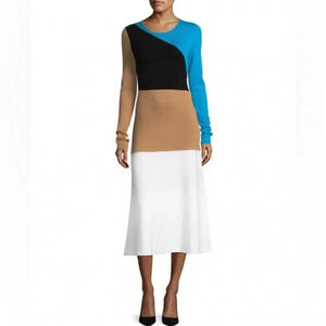 Diane von Furstenberg
Crewneck Long-Sleeve Flare Knit Midi Dress